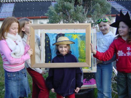 KINDERGEB_LEBENDE_BILDER_MI16.JPG